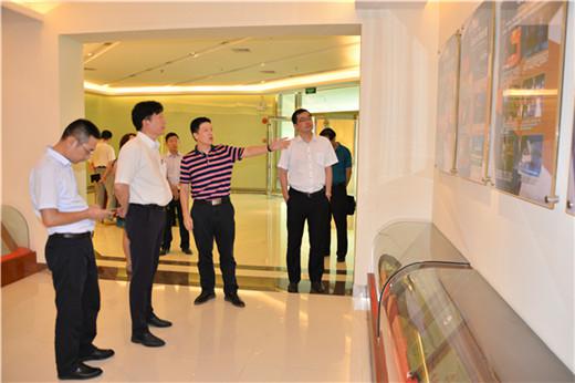 国务院商务部贸易救济局刘丹阳副局长一行莅临珠江钢琴调研