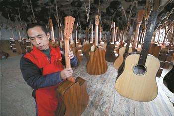 大山里的吉他神曲