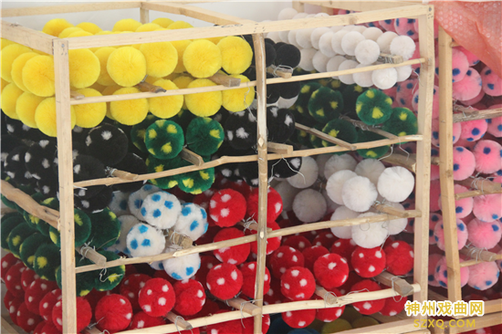 神州戏曲网走进中国戏剧用品之乡——禹州·蒋庄村