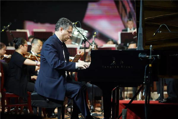 奏响惠民篇章，共享乐美生活 ——第八届长江钢琴音乐节圆满落幕