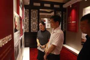 敦煌市委领导来访我校