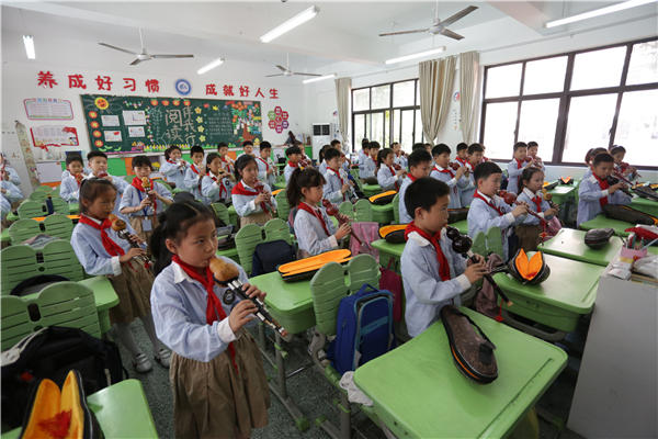 奏响国际“6·21” 喜迎党的二十大——2022“中国6·21国际乐器演奏日”黄桥主会场活动盛装启幕