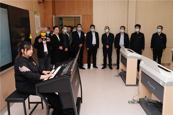 吟飞电子管风琴音乐教室走进渭南市青少年校外活动中心，为素质教育赋能