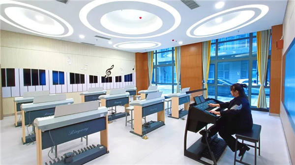 吟飞电子管风琴音乐教室走进渭南市青少年校外活动中心，为素质教育赋能