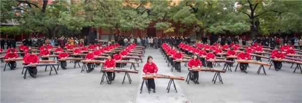 百台兰考古筝进央音 奏响乡村乐器经济新时代乐章