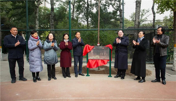 百台兰考古筝进央音 奏响乡村乐器经济新时代乐章