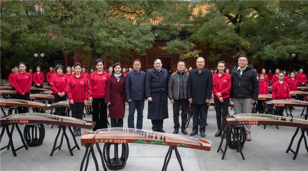 百台兰考古筝进央音 奏响乡村乐器经济新时代乐章