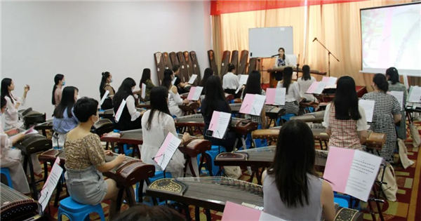 江苏扬州市：科技赋能琴筝艺术