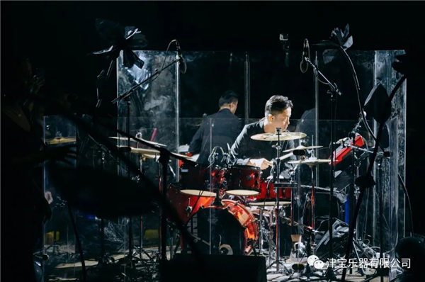 津宝现代打击乐签约艺术家延昊哲将携津宝羽翼奏响「破界•黑色新古典」2023云南巡演开篇