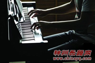 业内人士称,钢琴是琴托吃回扣的“重灾区”