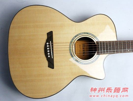 Hawks全系列均采用的高档的骨质琴枕，提升声音传导