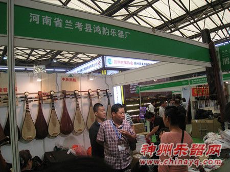 兰考县鸿韵乐器厂亮相上海乐器展