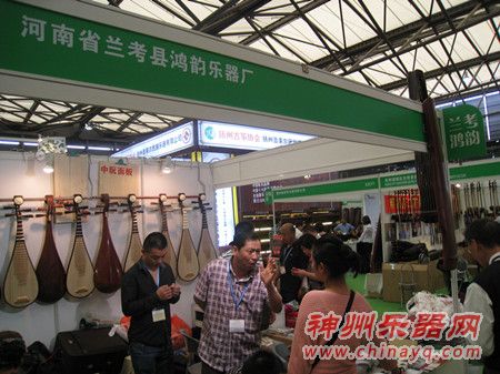 兰考县鸿韵乐器厂亮相上海乐器展