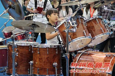 上展沸点 音乐缤纷季听音乐梦想