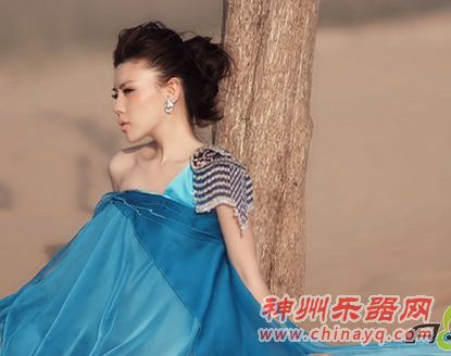 古筝女神张晓棠献唱“唐诗文化节”