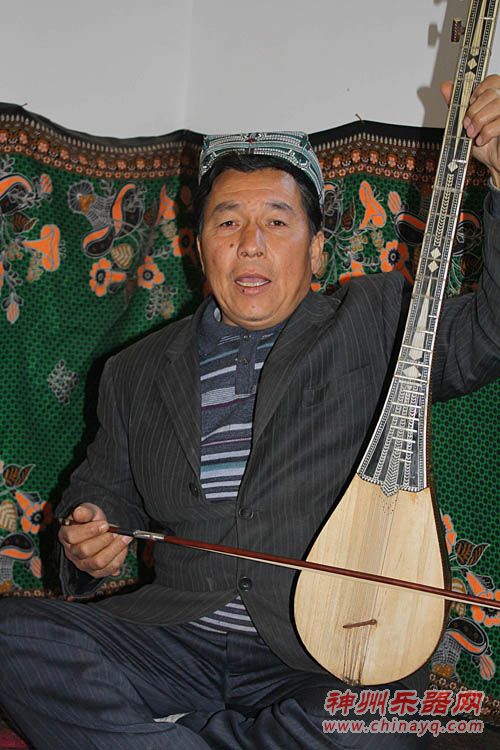 乐器能人买买提