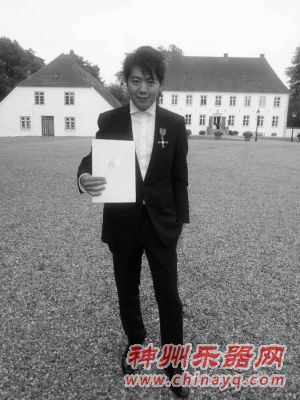 郎朗获德国最高艺术荣誉 郎爸传授成功秘诀