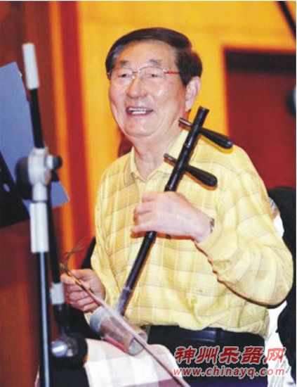 朱镕基之女:父亲现在很好 没事就学京剧二胡