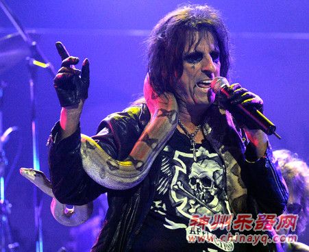 艾利斯·库柏十月展开巡演 邀请德普担任吉他手