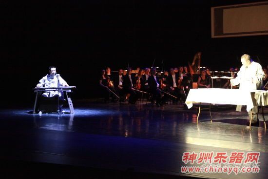 孔子琴坊奏响伦敦 古琴融合书法魅力