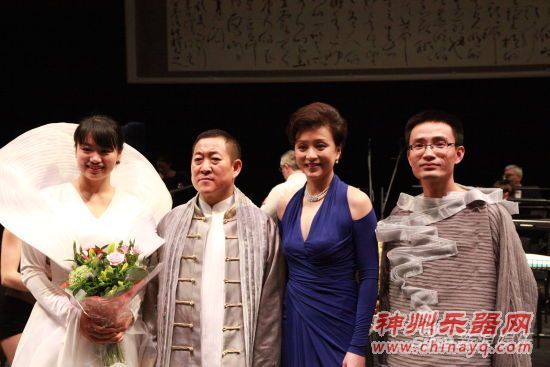 孔子琴坊奏响伦敦 古琴融合书法魅力