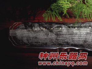 唐大圣遗音琴以891万成交 古琴收藏炙手可热