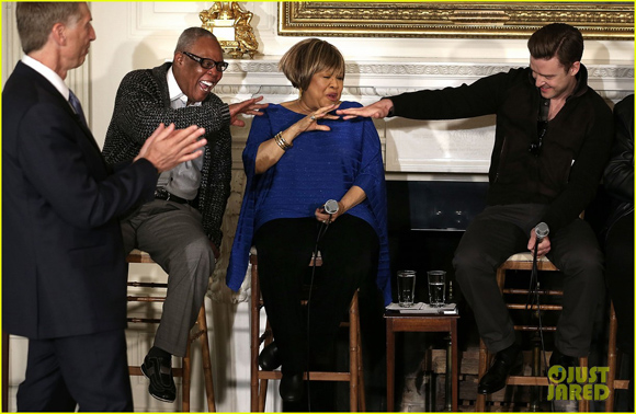 贾斯汀与美国第一夫人米歇尔&bull;奥巴马参加白宫音乐会