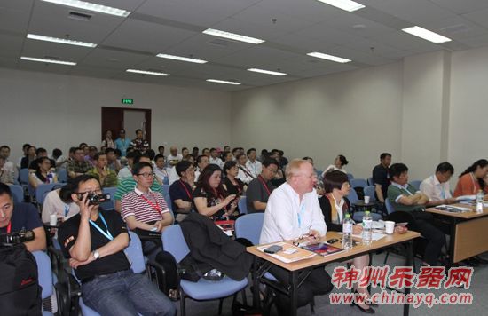 专业人士参加2014PALM展主题讲座