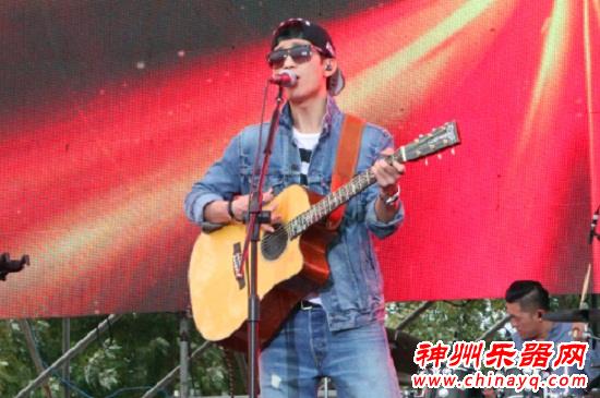 “Shake Run”摇滚跑音乐节北京站开幕 陈楚生登台开唱