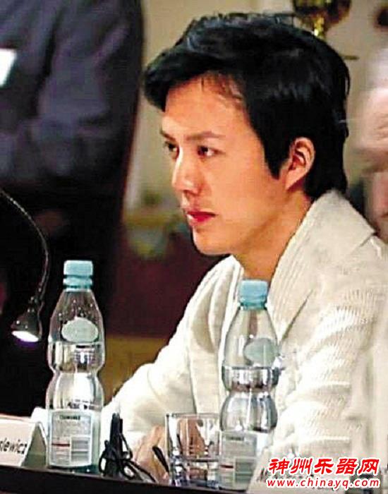 李云迪成肖邦国际钢琴赛最年轻评委