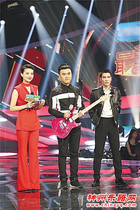 《最美和声》诞生8强 萧敬腾泪洒现场