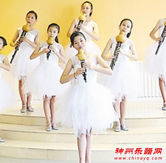 小小葫芦丝吹上央视大舞台