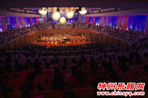 李云迪携手著名指挥家迪图瓦 中国国家大剧院奏响乐章