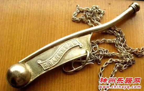 海军军方专用乐器—水手哨