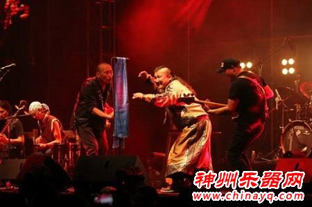 杭盖乐队赤峰开唱 《轮回》巡演已启动