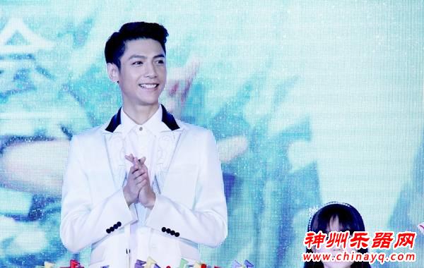“以琛”签约美妙音乐 全能艺人罗云熙音乐之路新起航
