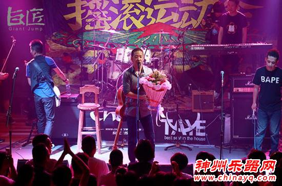 郝云亮相银川 现场演唱《煎饼侠》《五环之歌》