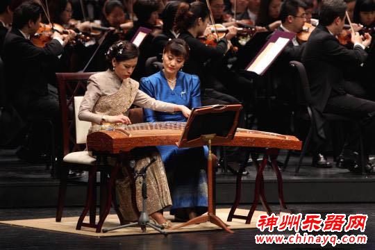 泰国公主的古筝老师李杨  曼谷演奏中泰名曲