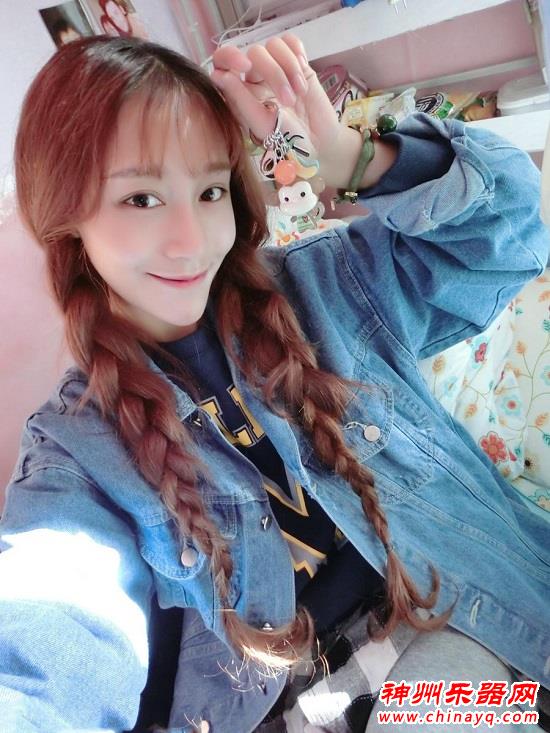 首都师范大学 气质二胡女神 祖璇（图）