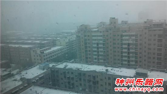 郑州迎来2016年冬天第一场雪