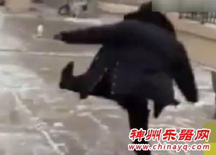 郑州迎来2016年冬天第一场雪