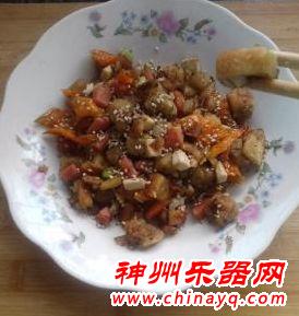 他们被逼吃月饼 今年中秋送礼千万别送月饼啦