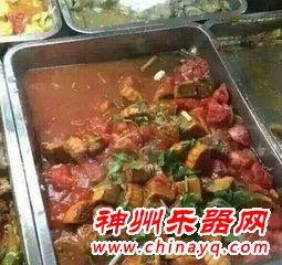 他们被逼吃月饼 今年中秋送礼千万别送月饼啦