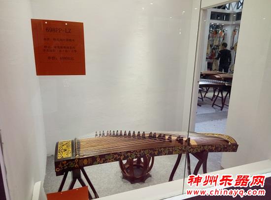 百家筝鸣 广州乐器展上的古筝