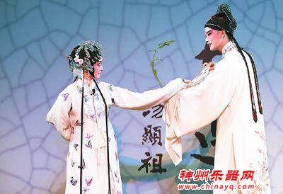 两岸携手助传承 传统艺术焕新颜