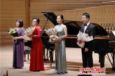 四位上音钢琴家用黑白琴键传递中国声音