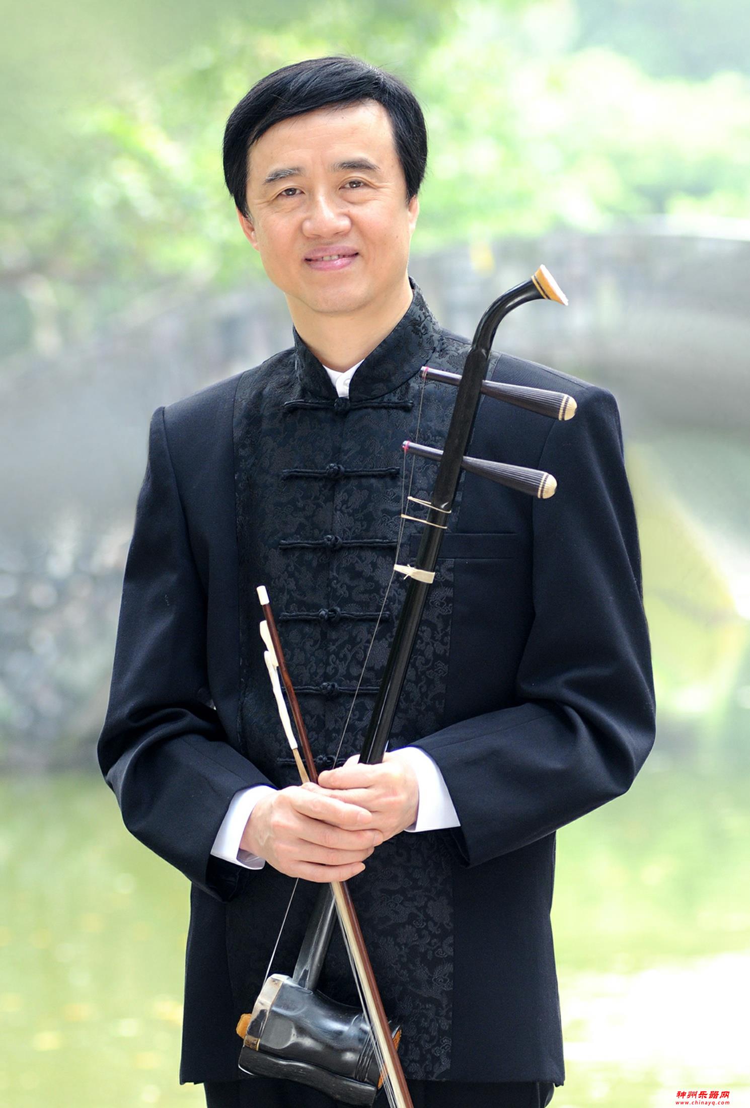 让琴声细诉，为江南情倾