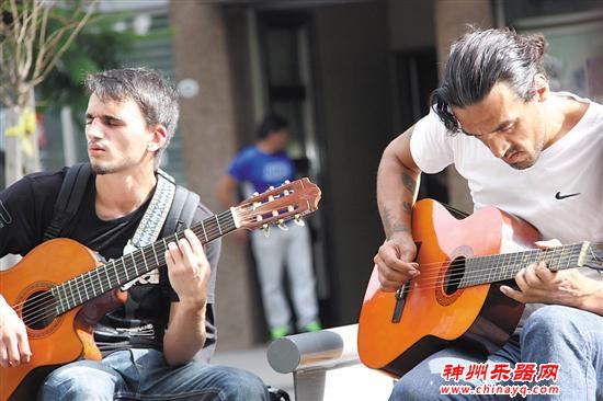 吉他为何被称为“乐器王子”？