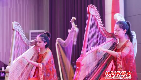 千年古乐箜篌进校园 一首《清明上河图》带你穿越历史……