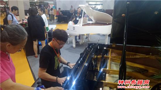 空前火爆！北京乐器展第二天精彩荟萃